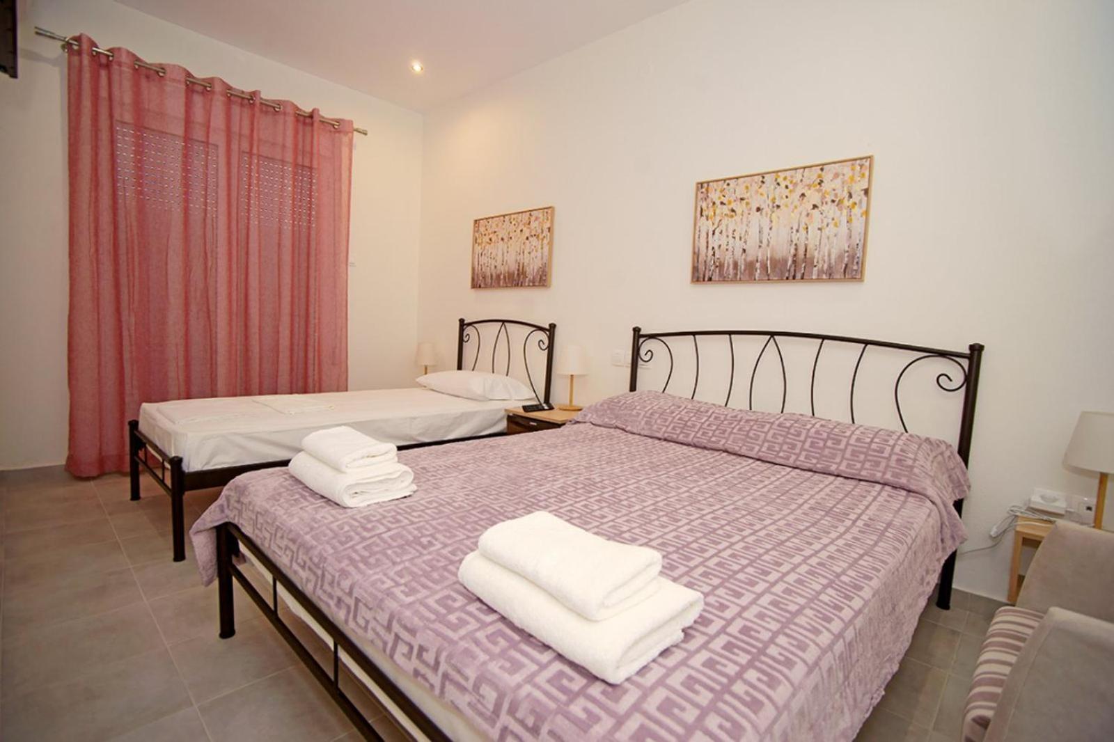 Karnagio Rooms Kyparissia Ngoại thất bức ảnh