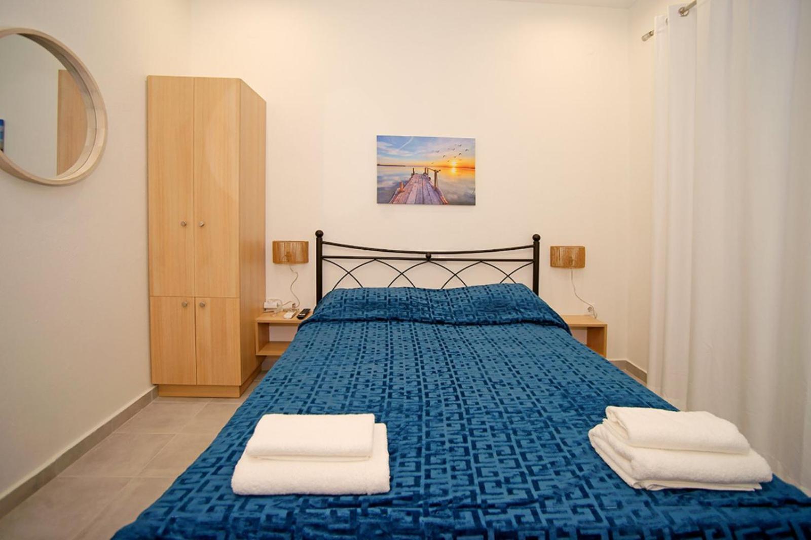 Karnagio Rooms Kyparissia Ngoại thất bức ảnh