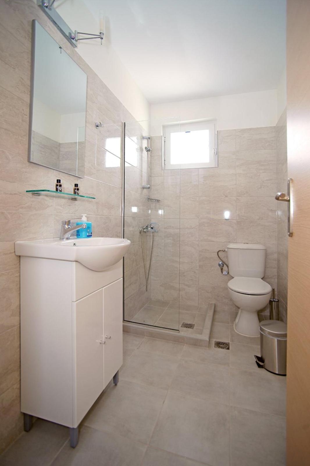 Karnagio Rooms Kyparissia Ngoại thất bức ảnh